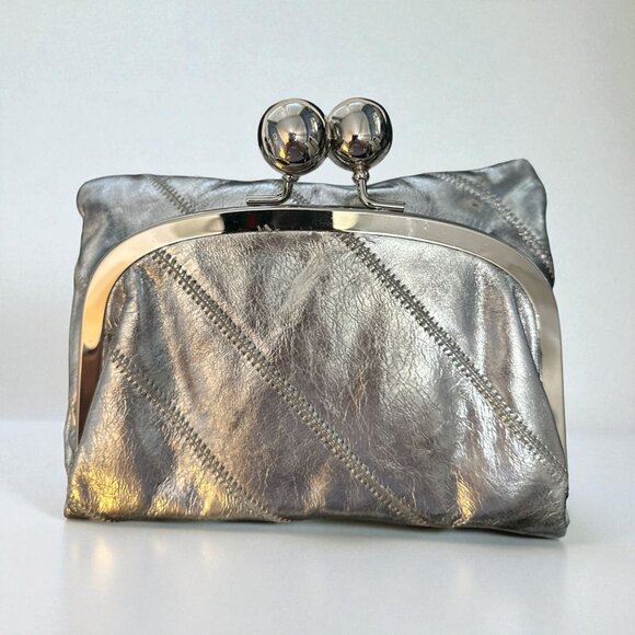 Bebe Purse Silver Leather Fold Over Kiss Lock Clutch Dome Frame Evening Handbag - Picture 4 of 9
